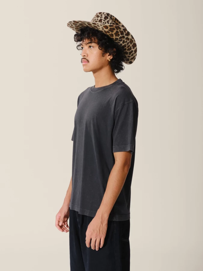 T-Shirt Nera 'Logo' in jersey di cotone organico con effetto sbiadito