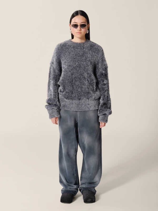 Maglione girocollo Grigio 'Fuzzy' morbido al tatto 2