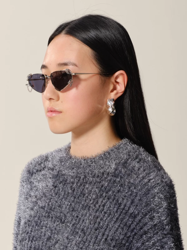 Occhiali da sole Argento 'Taurus' con Alpha piercing 2