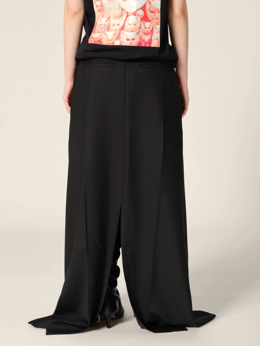 Black 'Osoko' oversized pocketed midi skirt