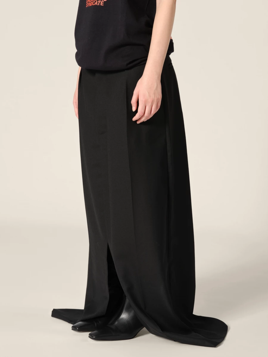 Gonna midi nera 'Osoko' oversize con tasche