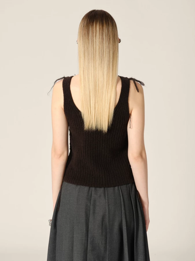 Tank Top Marrone in puro Cashmere a costine con dettagli a contrasto