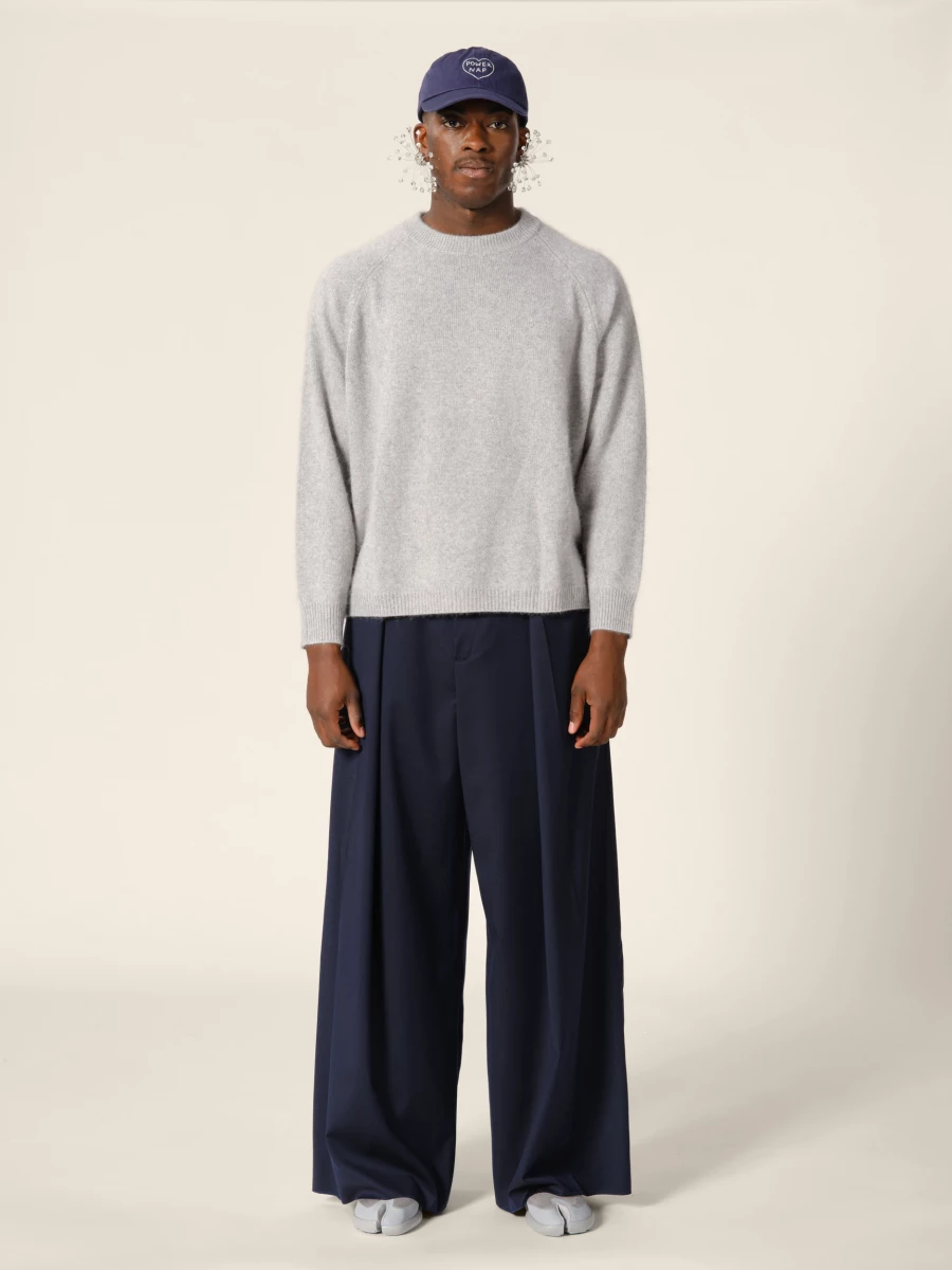 Pantaloni Blu Scuro con pieghe a gamba larga in Lana Riciclata