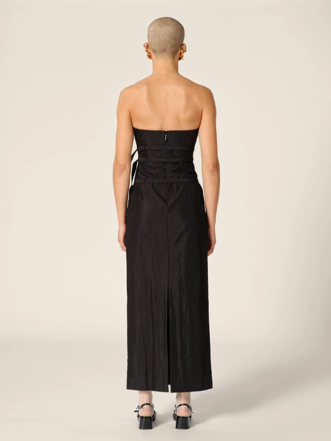 Abito Midi Nero 'Skylar' con Spalle Scoperte e Cinture