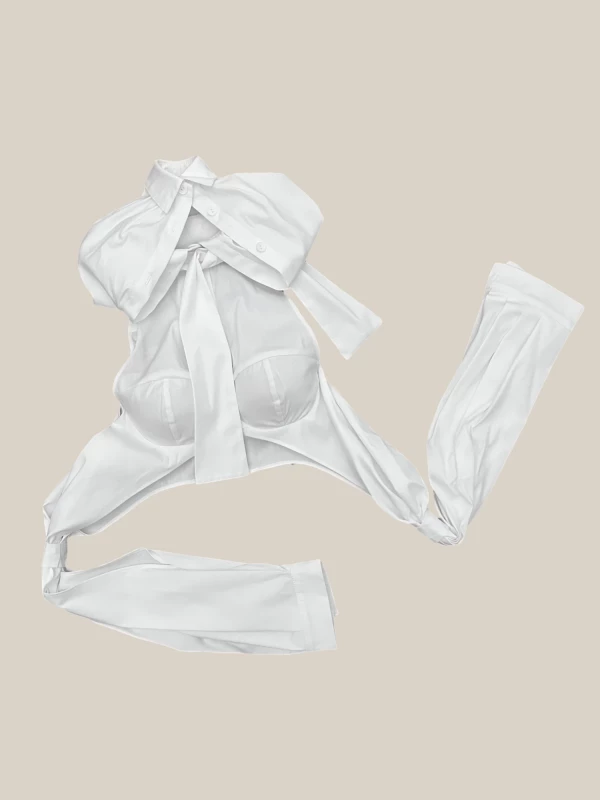 Top Bianco 'Office Chic' in Stile Camicia Destrutturata