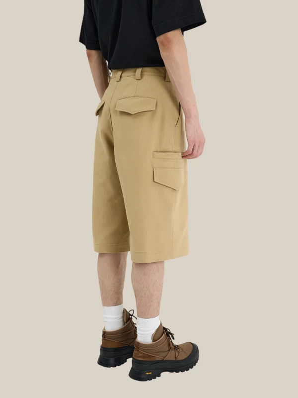 Beige 'Safari' Bermuda Shorts in Cotton with Cargo Details 2