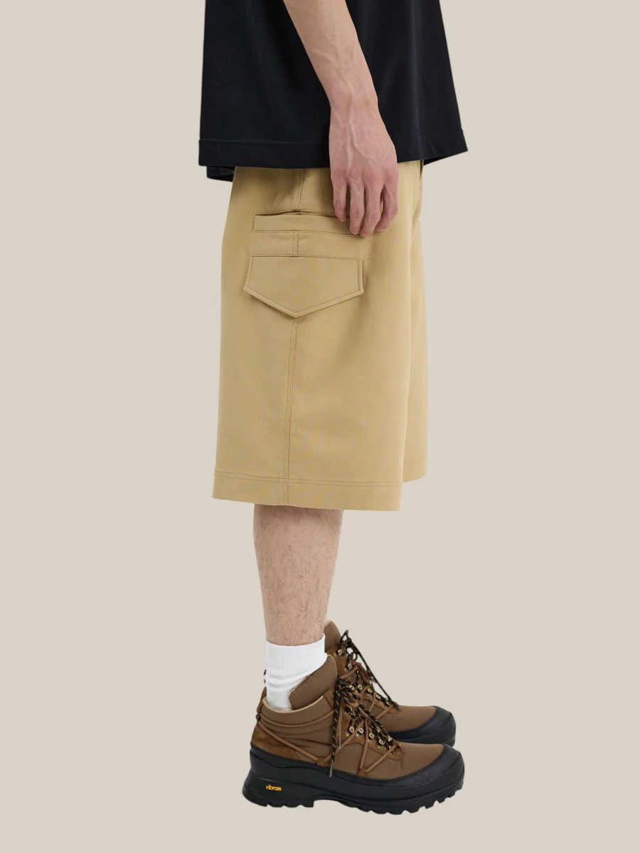 Bermuda Beige 'Safari' in Cotone con Dettagli Cargo