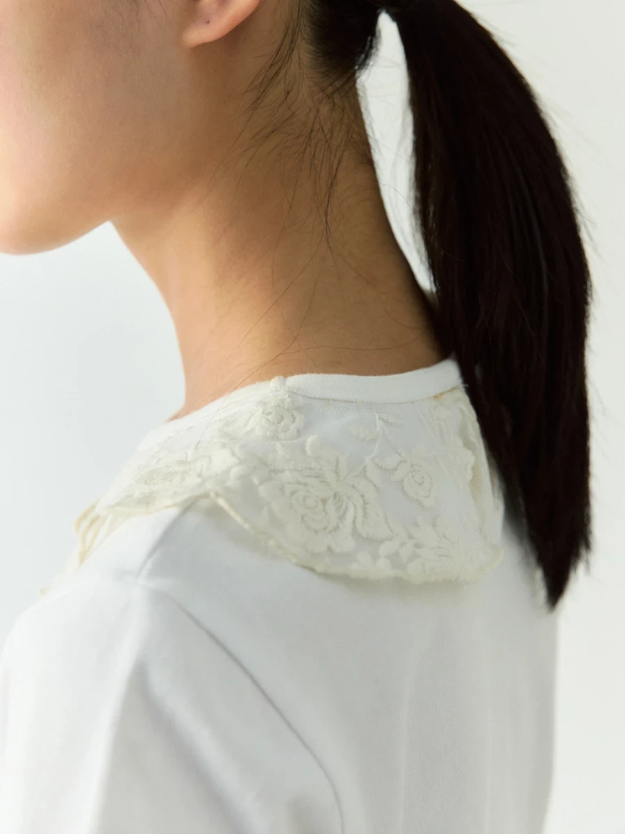 White T-Shirt with Lace Collar