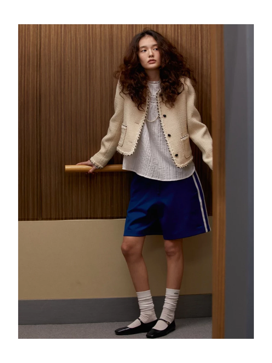 Shorts Blu con Bande Laterali a Contrasto