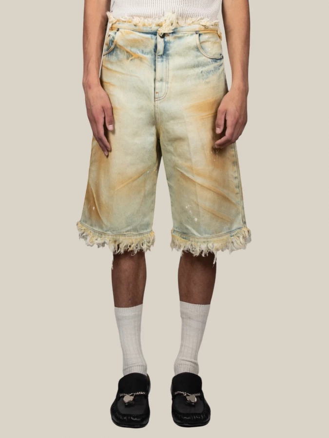 Bermuda 'Raw Edges' in Denim con dettagli sfrangiati