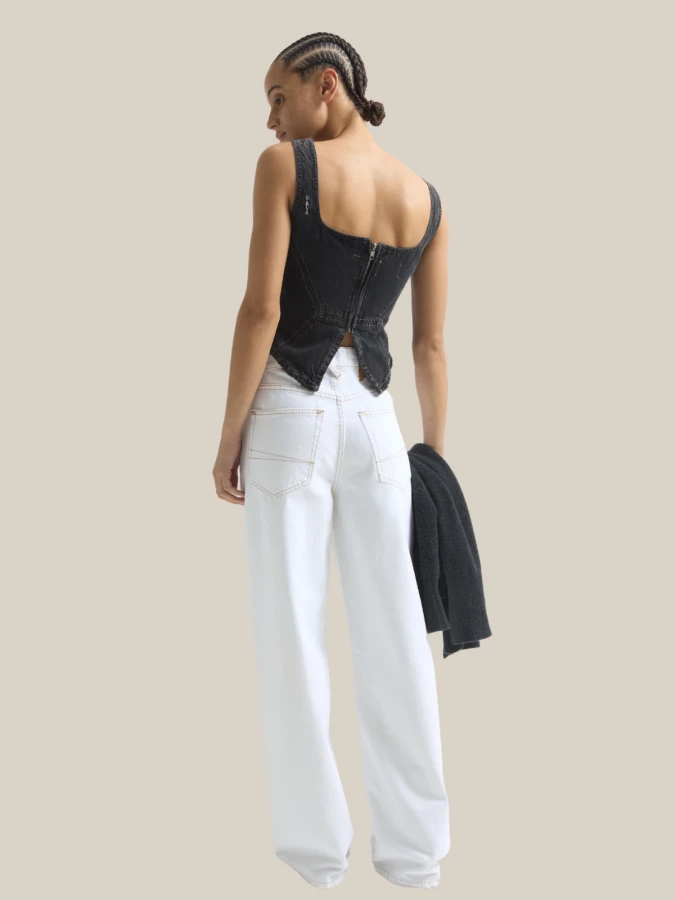 Corsetto 'Broken' Nero in Denim con Taglio Asimmetrico