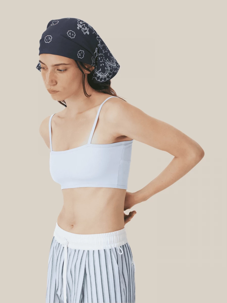 Foulard Blu in Tessuto Leggero con Stampa Bandana